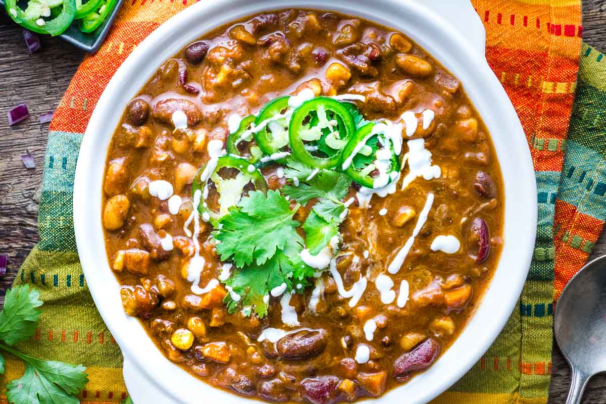 Easy Three-Bean Vegetarian Chili: Hearty Plant-Based Comfort